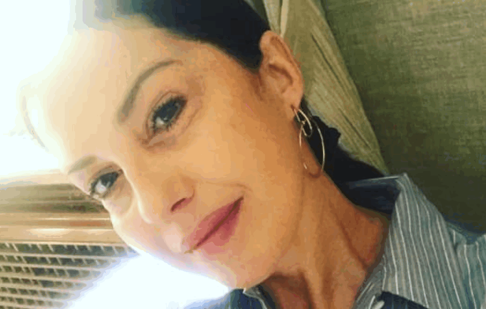 NATAŠA NINKOVIĆ U POTPUNO PRIRODNOM IZDANJU: Poznata glumica objavila fotografiju BEZ ŠMINKE! (FOTO) 
